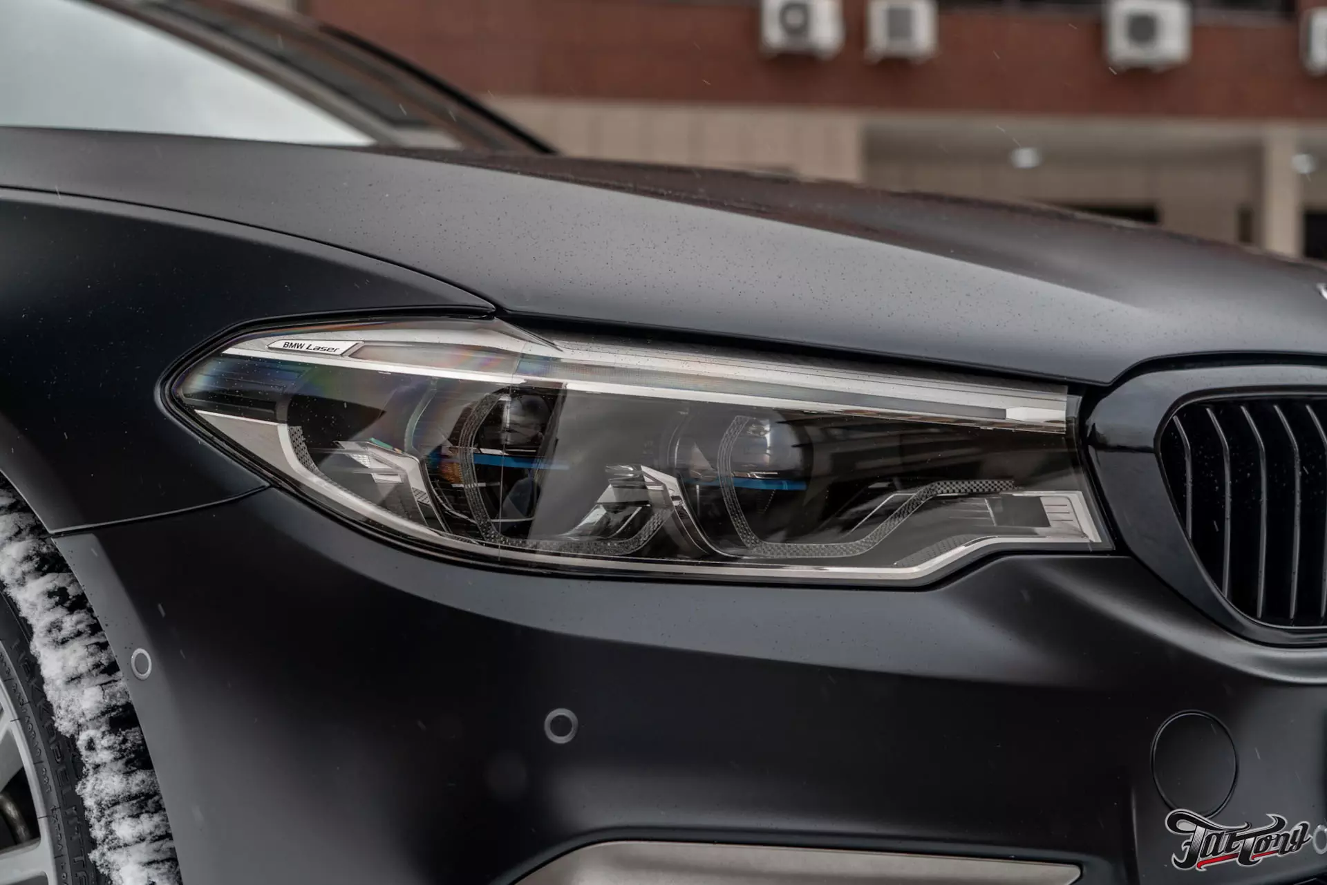 BMW 5. Оклейка в матовый полиуретан